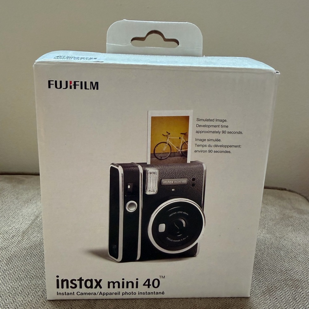 Fujifilm Instax Mini 40 Instant Camera - Classic Black